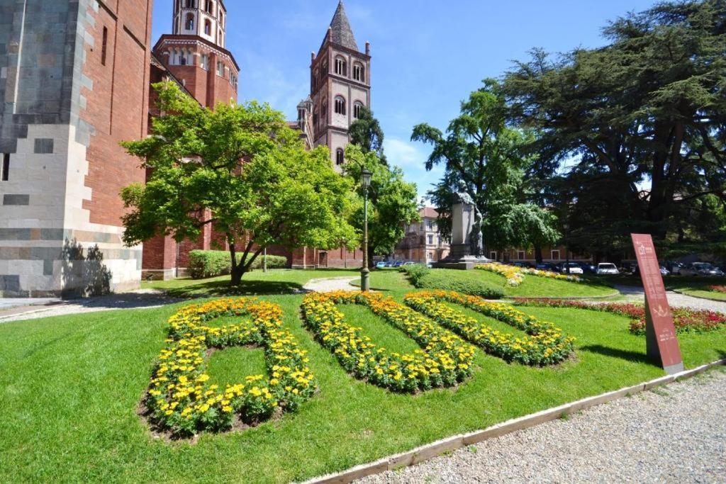 Appartamento Conte Verde Vercelli Exterior foto